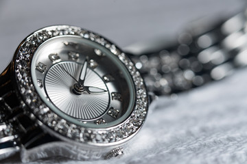 Woman Shiny white gold diamond watch. 