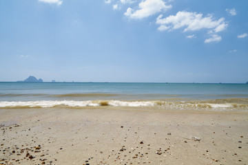 Fototapeta na wymiar Summer travel in the Thai sea