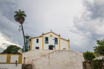 Fototapeta na wymiar Old church in the historic centre of City Of Goias