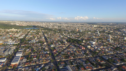 Obraz premium Vista com drone da cidade de Uberlândia