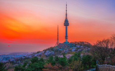 Obraz premium Namsan tower in twilight time at seoul south Korea 