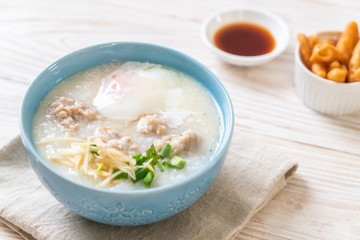congee with minced pork in bowl