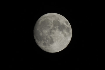 Obraz premium full moon view from telescope