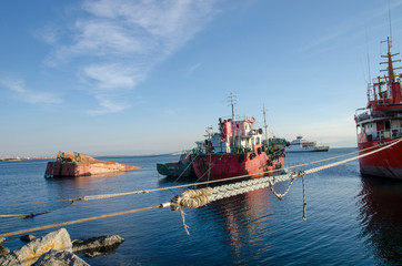 Fototapeta premium Sunken Ship in The Sea