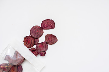 dried (dehydrated) beetroot slices