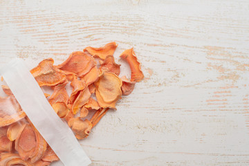 dried (dehydrated) carrot slices