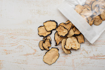 dried (dehydrated) eggplant slices