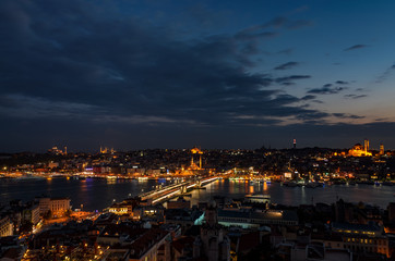 Fototapeta na wymiar Istanbul and the golden horn