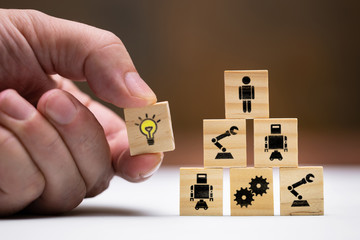 Konzeptbild für Wissenschaft und Forschung, Automatisierung in der Industrie