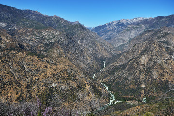Fototapeta na wymiar Kings Canyon National Park mountain landscape, California, USA