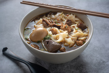 Paste of rice flour.