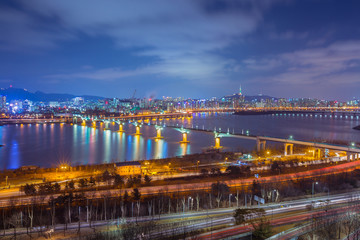 Naklejka premium Seoul city and Bridge, Beautiful night of Korea with Seoul Tower at night, South Korea.
