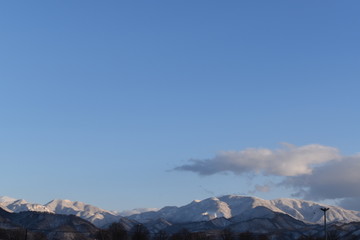 晴れた日の雪の奥羽山脈