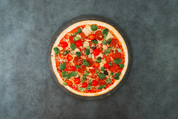 Sausage Pizza with Ham and tomatoes