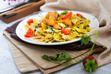 Chicken and spinach pasta with ricotta