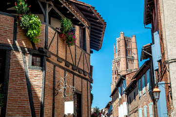 walk in the small streets of the city of Albi - obrazy, fototapety, plakaty