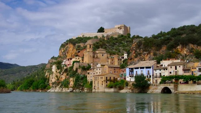 Miravet Castell in Katalonien