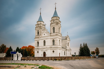 Fototapeta na wymiar Parafjanava, Dokshitsy District Of Vitsebsk Region Of Belarus. Сhurch Of Name Of The Blessed Virgin Mary In Autumn Day