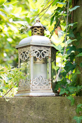 alte silberfarbene Laterne