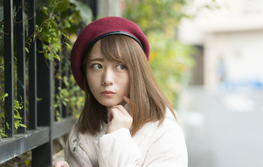 女性　悩む