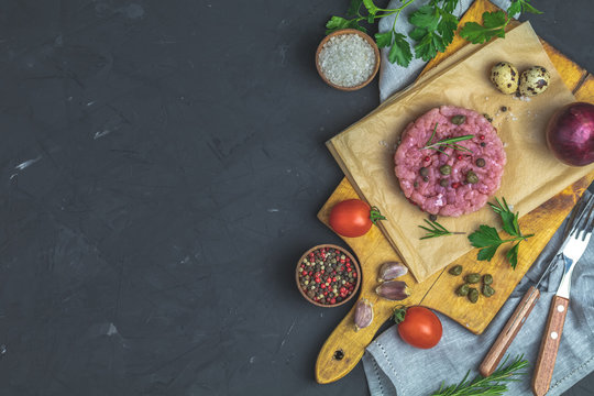  Homemade raw organic Ground beef Burger steak patties cutlet with vegetables