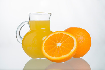 Still life with oranges