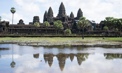 Fototapeta na wymiar Angkor wat cambodia