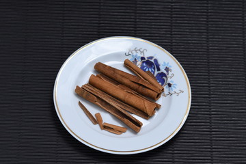 Cinnamon sticks 