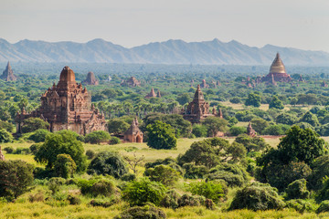 Obraz premium Skyline of Bagan temples, Myanmar.