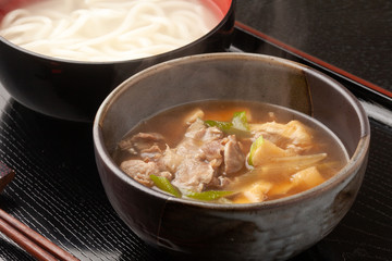 釜揚げ肉汁うどん