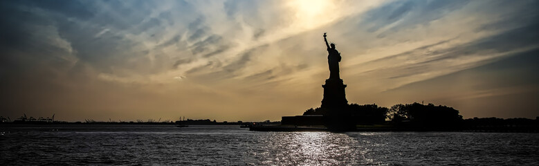 Statue of Liberty 5 - obrazy, fototapety, plakaty