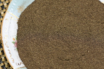  Ground black pepper