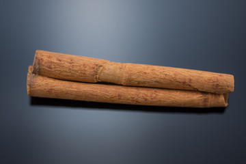 Dried cinnamon 