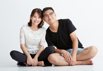 Fototapeta na wymiar Asian couple on white background