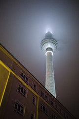 Berlin Television Tower at night © Candalma