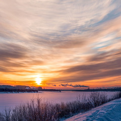 Fototapeta na wymiar Winter sunrise / Зимний восход