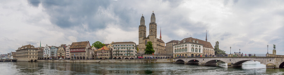 Fototapeta na wymiar Panorama von Zürich