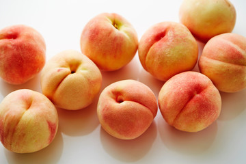 fresh peaches 