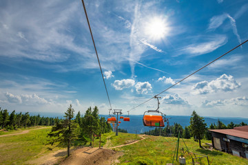 Seilbahnfahrt am Keilberg im Erzgebirge
