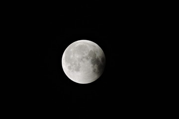 Total lunar eclipse © E-lona