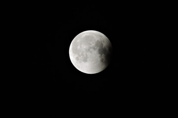 Total lunar eclipse © E-lona