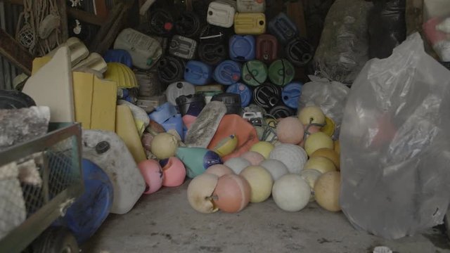Thy storage room