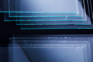 Sheets of Factory manufacturing tempered clear float glass panels cut to size
