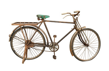 Fototapeta na wymiar Old bicycle (with clipping path) isolated on white background