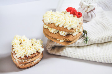 heart cake, sponge cake, raspberry