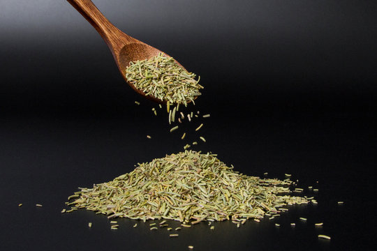 Seasoning Dried Rosemary