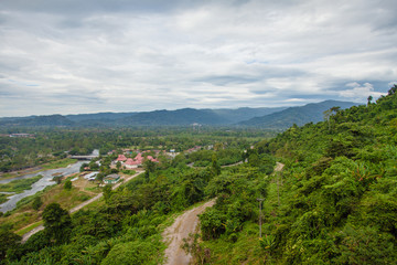 Fototapeta premium Khun Dan Prakarnchon Dam