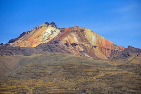 Volcano Cerro Tunupa, Salar de Uyuni, Uyuni, Potosi, Bolivia, South America