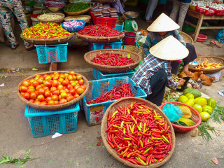 The hive of industry in a Vietnamese market