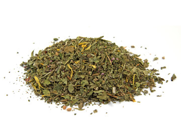 Fototapeta premium Kräutertee, Kräutermischung, weißer Hintergrund